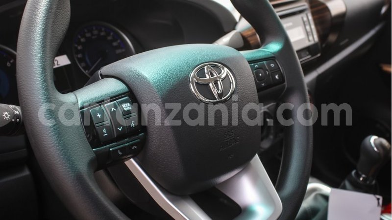 Big with watermark toyota hilux arusha import dubai 8648