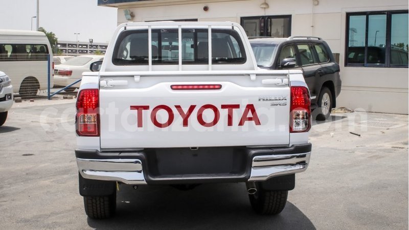 Big with watermark toyota hilux arusha import dubai 8648
