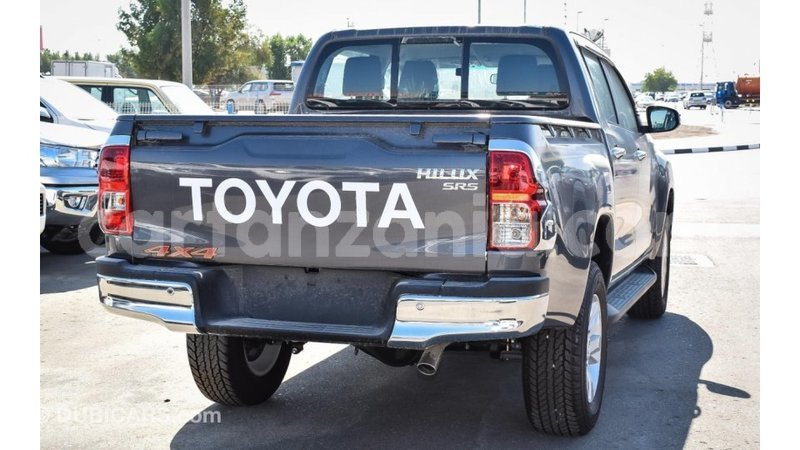 Big with watermark toyota hilux arusha import dubai 8649