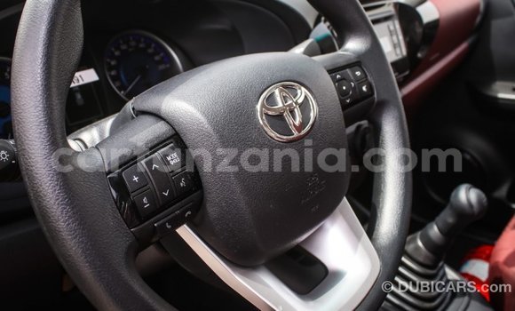 Buy Import Toyota Hilux White Car in Import - Dubai in Arusha Buy Import Toyota Hilux White Car in Import - Dubai in Arusha