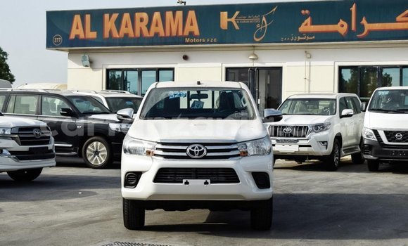 Buy Import Toyota Hilux White Car in Import - Dubai in Arusha Buy Import Toyota Hilux White Car in Import - Dubai in Arusha