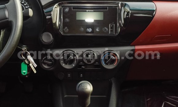 Buy Import Toyota Hilux White Car in Import - Dubai in Arusha Buy Import Toyota Hilux White Car in Import - Dubai in Arusha