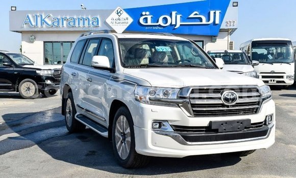 Nunua Imported Toyota Land Cruiser Nyeupe Gari ndani ya Import - Dubai nchini Arusha Nunua Imported Toyota Land Cruiser Nyeupe Gari ndani ya Import - Dubai nchini Arusha