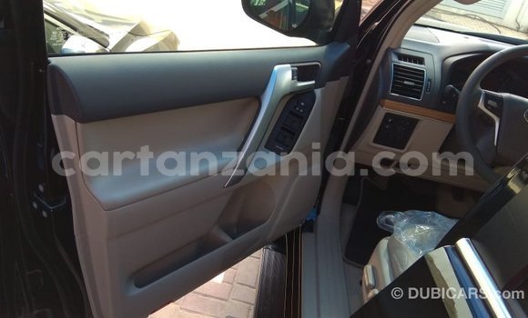 Nunua Imported Toyota Prado Nyeusi Gari ndani ya Import - Dubai nchini Arusha Nunua Imported Toyota Prado Nyeusi Gari ndani ya Import - Dubai nchini Arusha