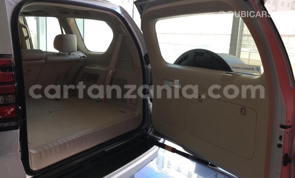 Nunua Imported Toyota Prado Nyeusi Gari ndani ya Import - Dubai nchini Arusha Nunua Imported Toyota Prado Nyeusi Gari ndani ya Import - Dubai nchini Arusha