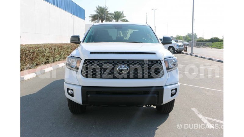 Big with watermark toyota tundra arusha import dubai 8658