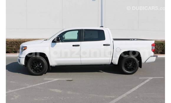 Nunua Imported Toyota Tundra Nyeupe Gari ndani ya Import - Dubai nchini Arusha Nunua Imported Toyota Tundra Nyeupe Gari ndani ya Import - Dubai nchini Arusha