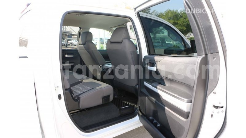 Big with watermark toyota tundra arusha import dubai 8658