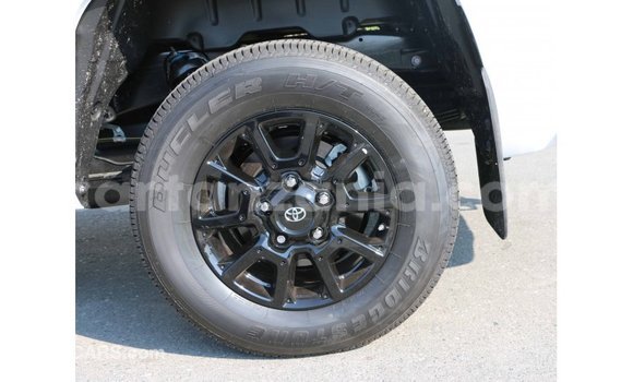 Nunua Imported Toyota Tundra Nyeupe Gari ndani ya Import - Dubai nchini Arusha Nunua Imported Toyota Tundra Nyeupe Gari ndani ya Import - Dubai nchini Arusha