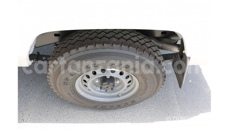 Big with watermark toyota land cruiser arusha import dubai 8659