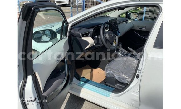 Nunua Imported Toyota Corolla Nyeupe Gari ndani ya Import - Dubai nchini Arusha Nunua Imported Toyota Corolla Nyeupe Gari ndani ya Import - Dubai nchini Arusha