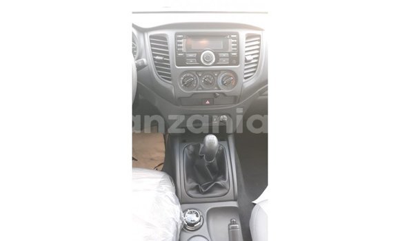 Buy Import Mitsubishi L200 White Car in Import - Dubai in Arusha Buy Import Mitsubishi L200 White Car in Import - Dubai in Arusha