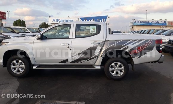 Buy Import Mitsubishi L200 White Car in Import - Dubai in Arusha Buy Import Mitsubishi L200 White Car in Import - Dubai in Arusha