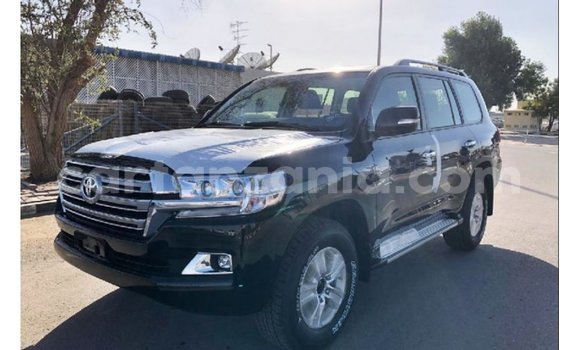 Buy Import Toyota Land Cruiser Black Car in Import - Dubai in Arusha Buy Import Toyota Land Cruiser Black Car in Import - Dubai in Arusha
