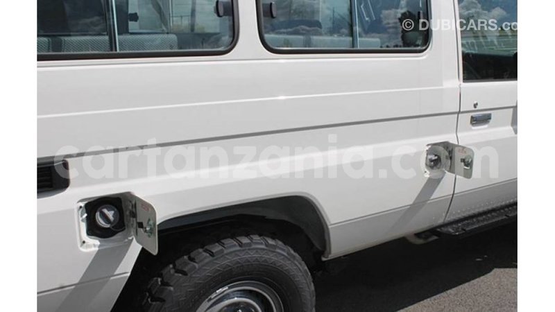 Big with watermark toyota land cruiser arusha import dubai 8668