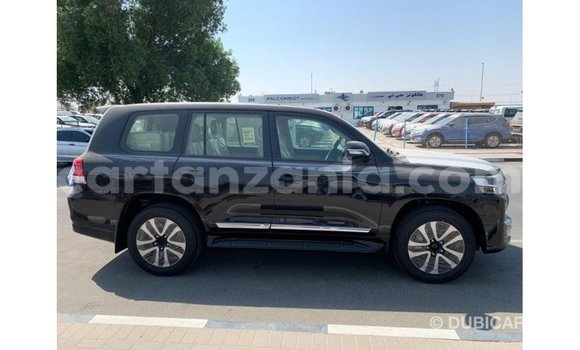 Nunua Imported Toyota Land Cruiser Nyeusi Gari ndani ya Import - Dubai nchini Arusha Nunua Imported Toyota Land Cruiser Nyeusi Gari ndani ya Import - Dubai nchini Arusha