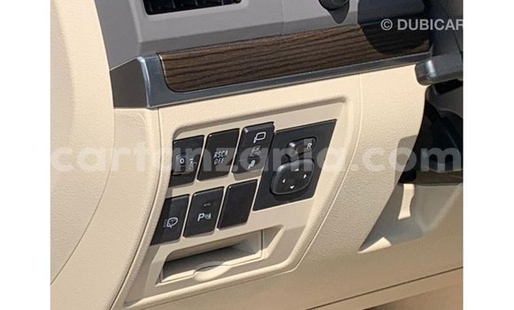 Nunua Imported Toyota Land Cruiser Nyeusi Gari ndani ya Import - Dubai nchini Arusha Nunua Imported Toyota Land Cruiser Nyeusi Gari ndani ya Import - Dubai nchini Arusha