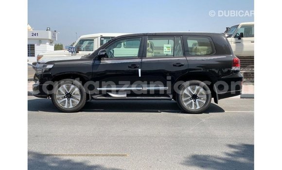 Nunua Imported Toyota Land Cruiser Nyeusi Gari ndani ya Import - Dubai nchini Arusha Nunua Imported Toyota Land Cruiser Nyeusi Gari ndani ya Import - Dubai nchini Arusha