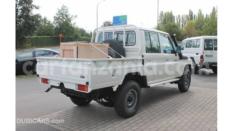 Big with watermark toyota land cruiser arusha import dubai 8672