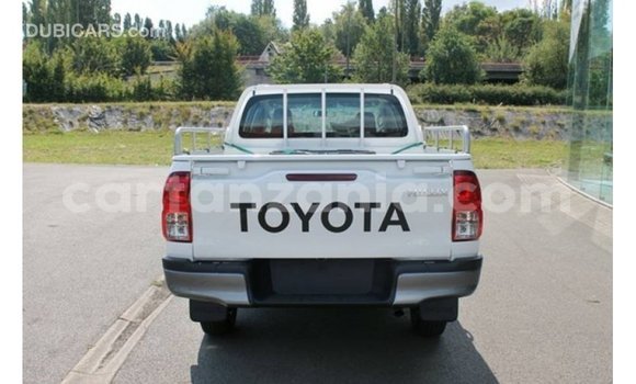Buy Import Toyota Hilux White Car in Import - Dubai in Arusha Buy Import Toyota Hilux White Car in Import - Dubai in Arusha
