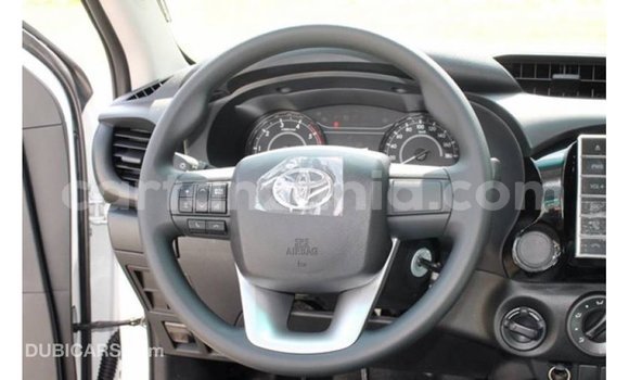 Buy Import Toyota Hilux White Car in Import - Dubai in Arusha Buy Import Toyota Hilux White Car in Import - Dubai in Arusha