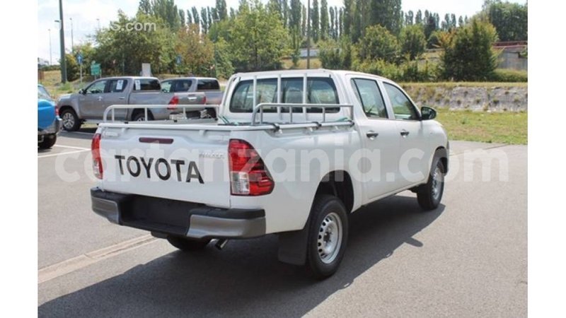 Big with watermark toyota hilux arusha import dubai 8678