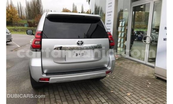 Nunua Imported Toyota Prado Nyingine Gari ndani ya Import - Dubai nchini Arusha Nunua Imported Toyota Prado Nyingine Gari ndani ya Import - Dubai nchini Arusha