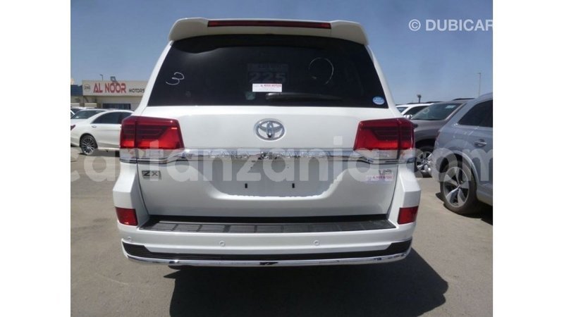 Big with watermark toyota land cruiser arusha import dubai 8685