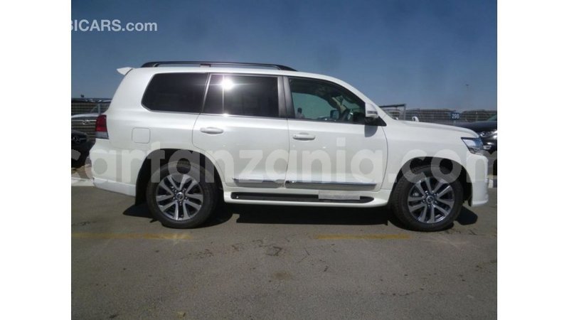 Big with watermark toyota land cruiser arusha import dubai 8685