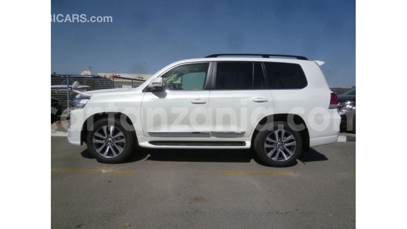 Big with watermark toyota land cruiser arusha import dubai 8685