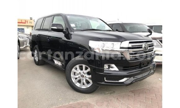 Buy Import Toyota Land Cruiser Black Car in Import - Dubai in Arusha Buy Import Toyota Land Cruiser Black Car in Import - Dubai in Arusha