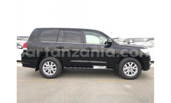 Buy Import Toyota Land Cruiser Black Car in Import - Dubai in Arusha Buy Import Toyota Land Cruiser Black Car in Import - Dubai in Arusha