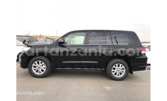 Buy Import Toyota Land Cruiser Black Car in Import - Dubai in Arusha Buy Import Toyota Land Cruiser Black Car in Import - Dubai in Arusha