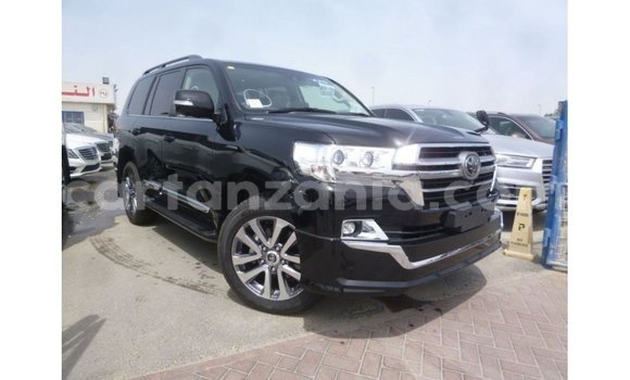 Nunua Imported Toyota Land Cruiser Nyeusi Gari ndani ya Import - Dubai nchini Arusha Nunua Imported Toyota Land Cruiser Nyeusi Gari ndani ya Import - Dubai nchini Arusha