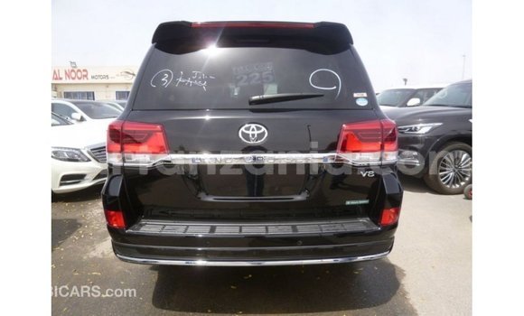 Nunua Imported Toyota Land Cruiser Nyeusi Gari ndani ya Import - Dubai nchini Arusha Nunua Imported Toyota Land Cruiser Nyeusi Gari ndani ya Import - Dubai nchini Arusha