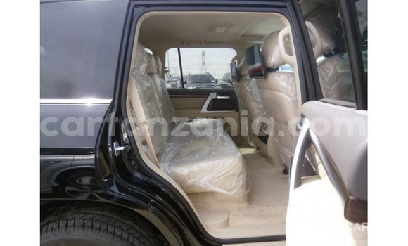 Nunua Imported Toyota Land Cruiser Nyeusi Gari ndani ya Import - Dubai nchini Arusha Nunua Imported Toyota Land Cruiser Nyeusi Gari ndani ya Import - Dubai nchini Arusha