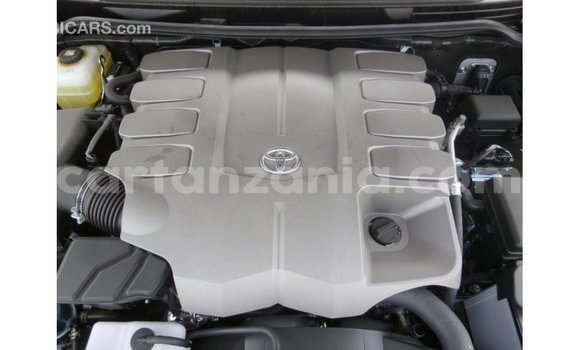 Nunua Imported Toyota Land Cruiser Nyeusi Gari ndani ya Import - Dubai nchini Arusha Nunua Imported Toyota Land Cruiser Nyeusi Gari ndani ya Import - Dubai nchini Arusha