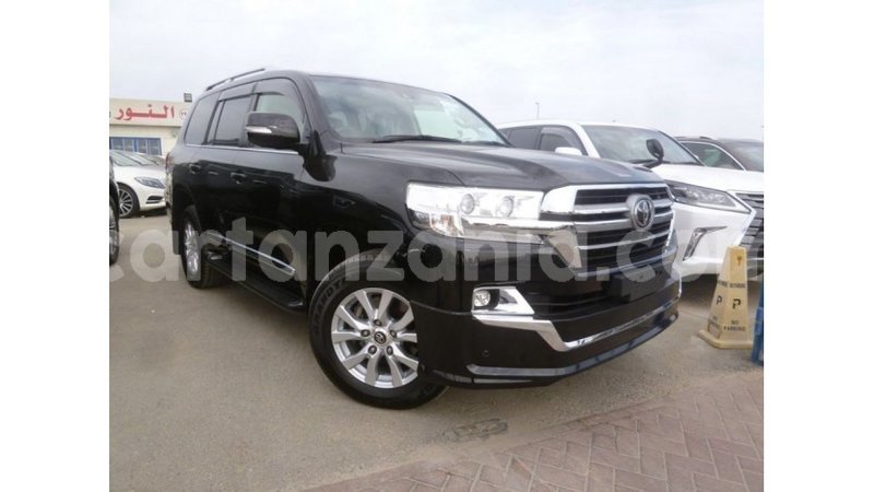 Big with watermark toyota land cruiser arusha import dubai 8690