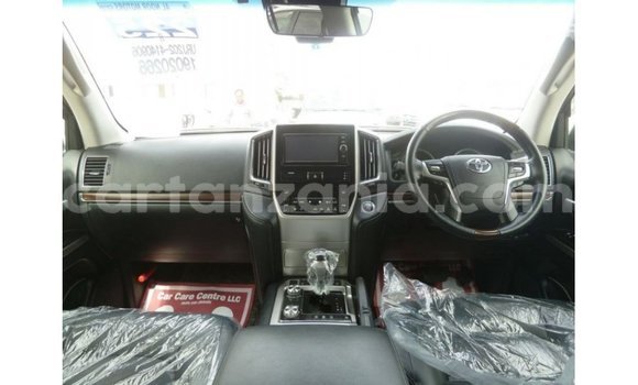 Buy Import Toyota Land Cruiser Black Car in Import - Dubai in Arusha Buy Import Toyota Land Cruiser Black Car in Import - Dubai in Arusha