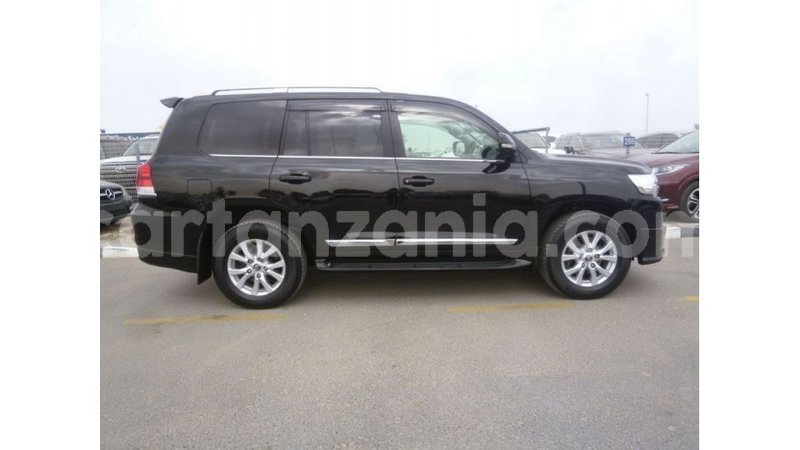 Big with watermark toyota land cruiser arusha import dubai 8690