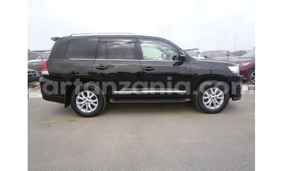 Buy Import Toyota Land Cruiser Black Car in Import - Dubai in Arusha Buy Import Toyota Land Cruiser Black Car in Import - Dubai in Arusha