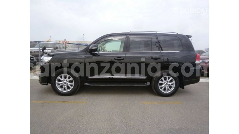 Big with watermark toyota land cruiser arusha import dubai 8690