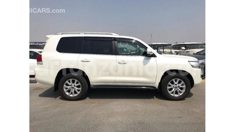 Big with watermark toyota land cruiser arusha import dubai 8691