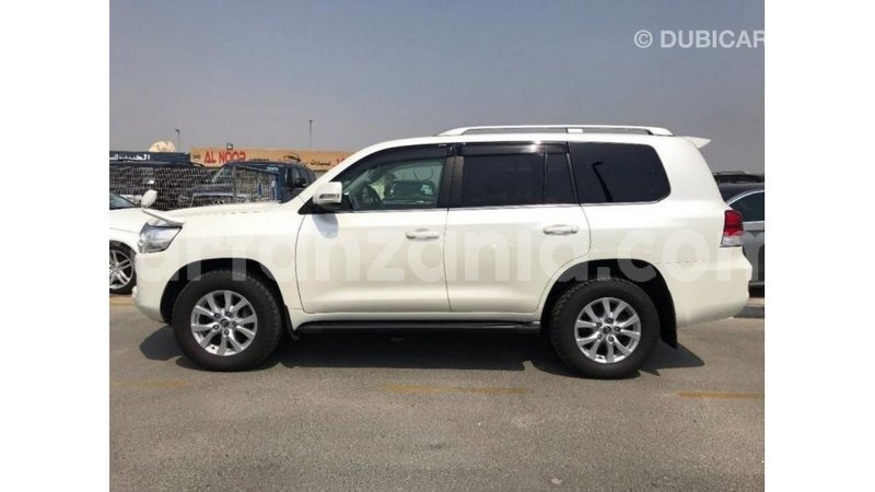 Big with watermark toyota land cruiser arusha import dubai 8691