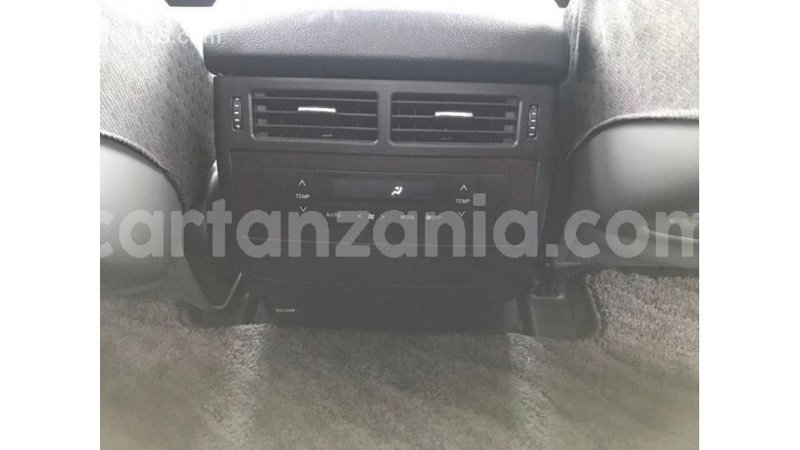 Big with watermark toyota land cruiser arusha import dubai 8691