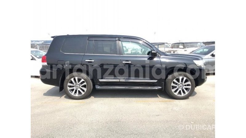 Big with watermark toyota land cruiser arusha import dubai 8692