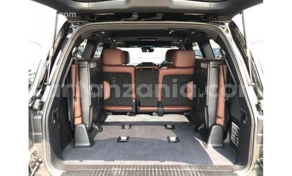 Buy Import Toyota Land Cruiser Black Car in Import - Dubai in Arusha Buy Import Toyota Land Cruiser Black Car in Import - Dubai in Arusha