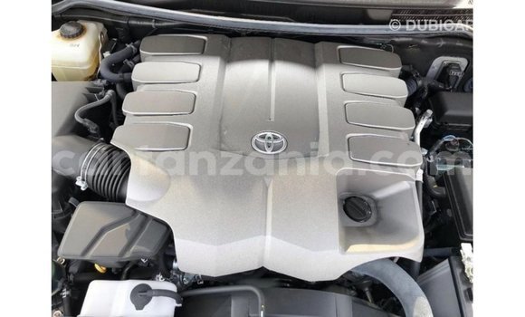 Buy Import Toyota Land Cruiser Black Car in Import - Dubai in Arusha Buy Import Toyota Land Cruiser Black Car in Import - Dubai in Arusha