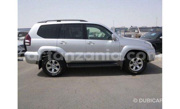 Nunua Imported Toyota Prado Nyingine Gari ndani ya Import - Dubai nchini Arusha Nunua Imported Toyota Prado Nyingine Gari ndani ya Import - Dubai nchini Arusha