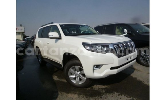 Nunua Imported Toyota Prado Nyeupe Gari ndani ya Import - Dubai nchini Arusha Nunua Imported Toyota Prado Nyeupe Gari ndani ya Import - Dubai nchini Arusha